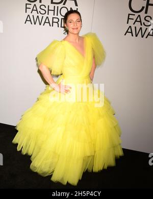 Ha disegnato Barrymore in arrivo per il 2021 CFDA Fashion Awards Credit: Jennifer Greylock/Alamy Live News Foto Stock