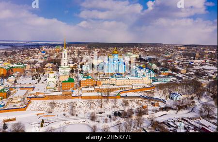 Vista aerea invernale del Monastero della Natività di nostra Signora a Zadonsk, Russia Foto Stock
