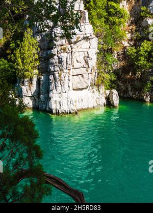 Sentier du garde Canal, Quinson, Verdon Lower Gorge, lago Sainte Croix, Provenza, Provence Alpes Côte d'Azur, Francia Foto Stock