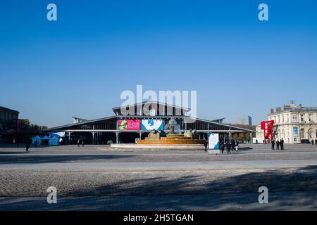 Parigi, Francia. 11 Nov 2021. All'esterno del Paris Peace Forum di Parigi, in Francia, giovedì 11 novembre 2021. Foto piscina di Nathan Laine/UPI Credit: UPI/Alamy Live News Foto Stock