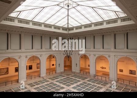 Cortile nel Brooklyn Museum of Art di New York Foto Stock