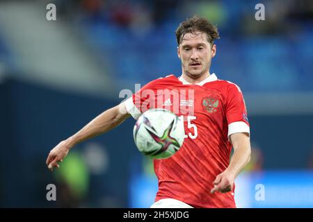 San Pietroburgo, Russia. 11 Nov 2021. SAN PIETROBURGO, RUSSIA - NOVEMBRE 11: Aleksei Miranchuk della Russia Nazionale durante la Coppa del mondo 2022 incontro di qualificazione tra Russia e Cipro alla Gazprom Arena il 11 Novembre 2021 a San Pietroburgo, Russia (Foto di Anatoliy Medved/Orange Pictures) Credit: Orange Pics BV/Alamy Live News Foto Stock