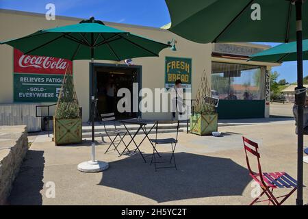 Bob's ben panificio artigianale nel piccolo paese di Los Alamos (il Cottonwoods), vicino Lompoc CA Foto Stock