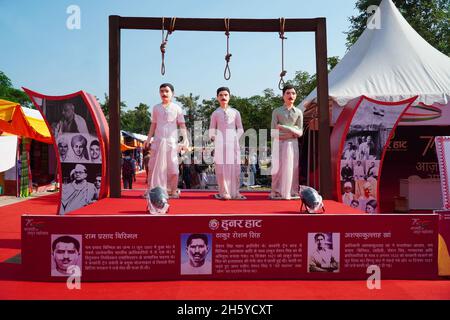 21 gennaio 2021, Hunar Haat 2021, Rampur, Uttar Pradesh, India. Libertà combattenti RAM Prasad bismil, Thakur Roshan Singh e MD Ashfaqfullah Khan, liberati Foto Stock