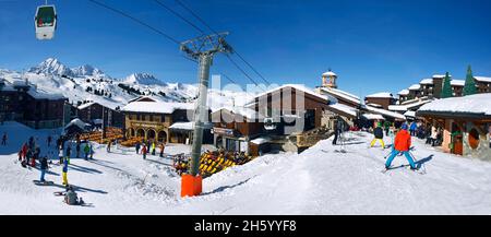 FRANCIA, SAVOY ( 73 ), BELLE PLAGNE NELLA ZONA DI PARADISKI, LOCALITÀ SCIISTICA DI VILLAGGIO Foto Stock
