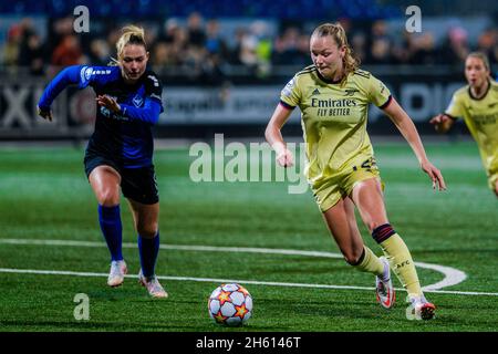 Koege, Danimarca. 10 novembre 2021. Frida Maanum (12) di Arsenal visto nella partita UEFA Women’s Champions League tra HB Koege e Arsenal allo Stadion Sport di Koege. (Photo credit: Gonzales Photo - Robert Hendel). Foto Stock