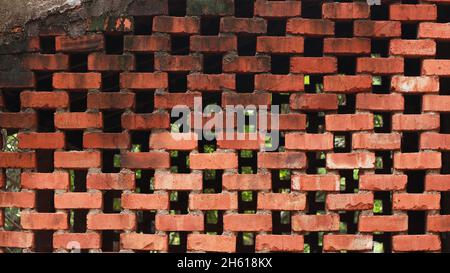 Muro costruito di mattoni stranamente costruì 0 Foto Stock