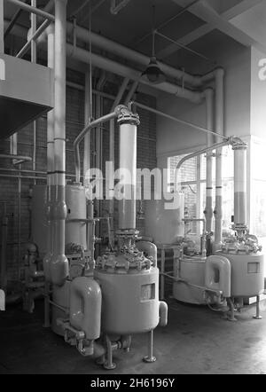 Hoffmann-LaRoche Inc., Nutley, New Jersey; 1943 Foto Stock