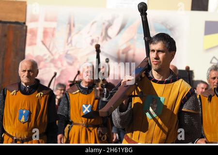 Italia, Sansepolcro (Arezzo), 12 settembre 2021 : Palio di Crossbow (Palio della balestra). Si tratta di un evento storico che si è tenuto continuamente s. Foto Stock