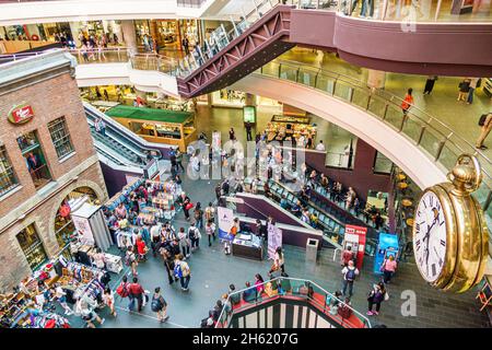 Melbourne Australia, centro commerciale Central Dome Center, negozi per lo shopping, negozi al dettaglio del mercato, Shot Tower Museum, orologio gigante vista dall'alto Foto Stock