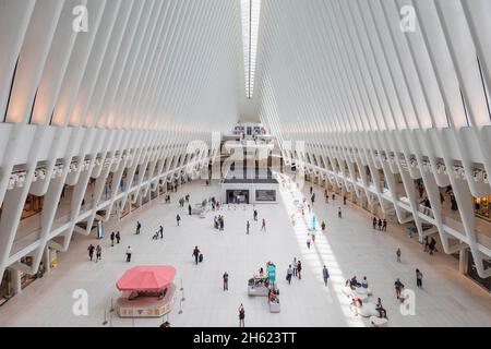 oculus, atrio principale della stazione della metropolitana con centro commerciale, architetto santiago calatrava, manhattan, new york city, usa Foto Stock