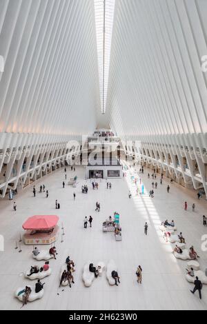 oculus, atrio principale della stazione della metropolitana con centro commerciale, architetto santiago calatrava, manhattan, new york city, usa Foto Stock