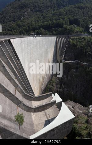 La Verzasca o Contra o la diga di Locarno, Ticino, Svizzera Foto Stock