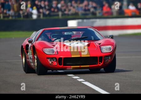 Tom Kristensen, Sam Hancock, Ford GT40, Gurney Cup, World Championship Sports Cars che ha corso negli anni dal 1960 al 1966, Goodwood 78th Members Me Foto Stock