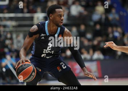 San Pietroburgo, Russia. 12 novembre 2021. SAN PIETROBURGO, RUSSIA - NOVEMBRE 12: Jordan Loyd of BC Zenit durante la partita dell'Eurolega Turkish Airlines tra BC Zenit e BC Olympiacos alla Sibur Arena il 12 Novembre 2021 a San Pietroburgo, Russia (Foto di Anatolij Medved/Orange Pictures) Credit: Orange Pics BV/Alamy Live News Foto Stock