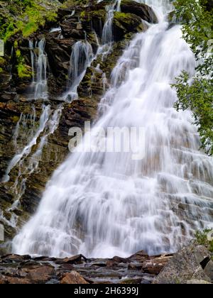 europa,svezia,provincia di jämtland,härjedalen,cascata di andersjönsfallet fjällnäs Foto Stock