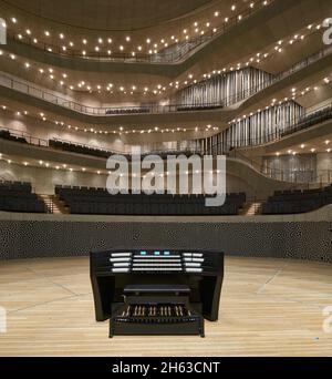 europa,germania,amburgo,elbphilharmonie,klais organ pipe,suoni,organo game,tavolo da gioco Foto Stock