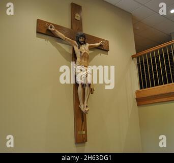 Cristo sulla Croce nella chiesa cattolica romana del MN Foto Stock