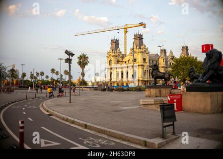 barcellona,catalogna,spagna. edificio d'epoca in quartiere gotico. ufficio postale principale del ciutat vella e barcellona (edifici de correus) Foto Stock