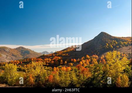 paesaggio autunnale in romania, contea di alba, rimetea Foto Stock