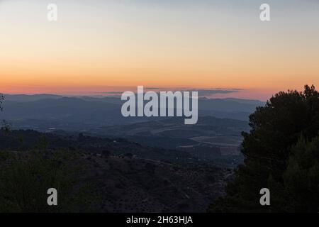 pochi minuti prima dell'alba: paesaggio pitoresque girato in andalusia, spagna Foto Stock