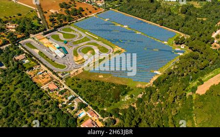 vista aerea,karting can picafort,sistema solare,fotovoltaico,caimari,mallorca,isole baleari,isole baleari,baleares,spagna Foto Stock