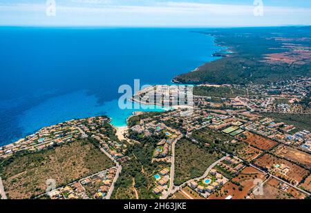 vista aerea, baia cala anguila con spiaggia playa de cala mandia e spiaggia plaja de cala anguila, manacor, mallorca, europa, isole baleari, spagna Foto Stock