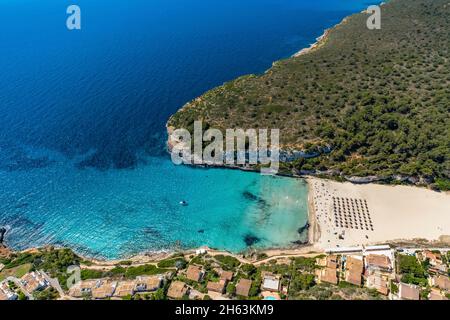 foto aerea,cala anguila-cala mendia,baia e spiaggia s'estany d'en mas,manacor,mallorca,isole baleari,spagna,europa Foto Stock