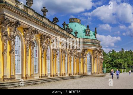 palazzo sanssouci sulle terrazze dei vigneti, potsdam, brandeburgo, germania Foto Stock