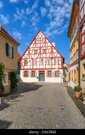 germania,baviera,bassa franconia,regione vinicola della franconia,iphofen,centro storico,case a graticcio Foto Stock