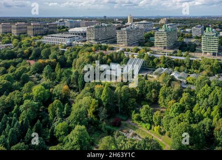 bochum, renania settentrionale-vestfalia, germania - con oltre 42,000 studenti, la ruhr-Universitaet bochum è una delle dieci università più grandi della germania. Giardino botanico di fronte della ruhr University bochum. Come parte della ruhr-Universitaet bochum, il giardino botanico è principalmente utilizzato per la ricerca e l'insegnamento, ma anche per l'istruzione e la ricreazione del pubblico. Foto Stock