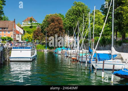 barche nel porto,ueberlingen,lago di costanza,baden-wuerttemberg,germania Foto Stock