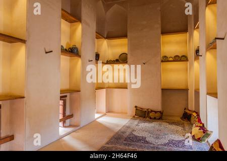 JABRIN, OMAN - 2 MARZO 2017: Una delle stanze nel castello di Jabrin, Oman Foto Stock