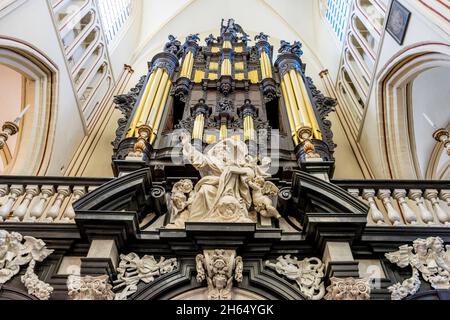 Bellissimo scatto della cattedrale di San Salvatore in Belgio Foto Stock