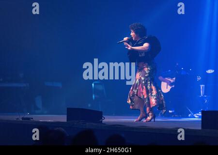 San Paolo, Brasile. 12 novembre 2021. Maria Rita cantante brasiliana durante un concerto a Tom Brasil a São Paulo, questo venerdì 12 novembre 21. (Foto: Vanessa Carvalho/Brazil Photo Press) Credit: Brazil Photo Press/Alamy Live News Credit: Brazil Photo Press/Alamy Live News Foto Stock