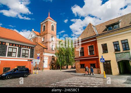 Kaunas, Lituania - Maggio 2019: interni di Kaunas basilica cattedrale chiesa, Lituania. Ampio angolo di vista panoramica. Foto Stock