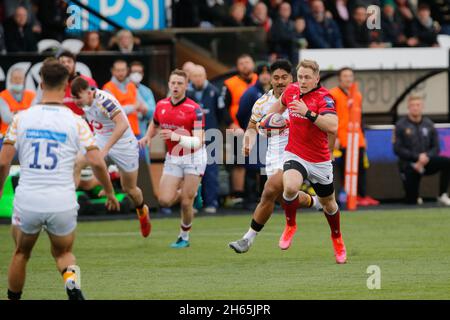 NEWCASTLE UPON TYNE, GBR. 13 NOVEMBRE Alex Tait di Newcastle Falcons fa una pausa durante la partita della Premiership Cup tra Newcastle Falcons e London Wasps a Kingston Park, Newcastle sabato 13 novembre 2021. (Credit: Chris Lishman | MI News) Credit: MI News & Sport /Alamy Live News Foto Stock