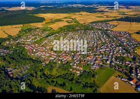 Bad Emstal aus der Luft | Luftbilder von Bad Emstal im Landkreis Fulda | German Village Bad Emstal dall'alto Foto Stock