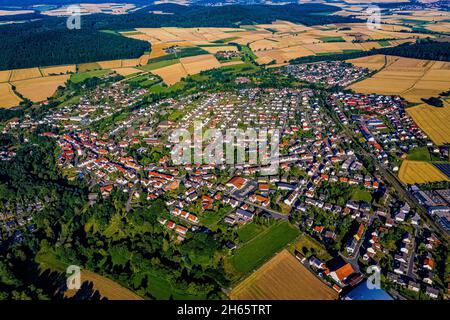 Bad Emstal aus der Luft | Luftbilder von Bad Emstal im Landkreis Fulda | German Village Bad Emstal dall'alto Foto Stock