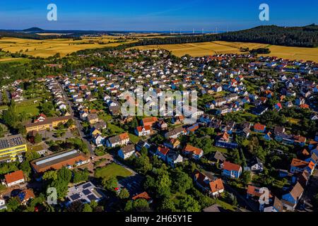 Bad Emstal aus der Luft | Luftbilder von Bad Emstal im Landkreis Fulda | German Village Bad Emstal dall'alto Foto Stock