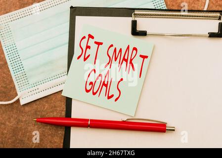 Ispirazione che mostra i sign set Smart Goals. Internet Concept list per chiarire le vostre idee Focus sforzi utilizzare il tempo sapientemente scrittura prescrizione Medicina Foto Stock