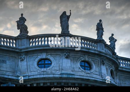 Monaco di Baviera, Germania - 7 luglio 2021: Palazzo di Giustizia Distrettuale a Monaco di Baviera, Germania Foto Stock