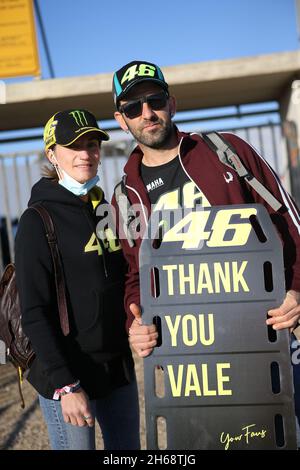 Valencia, Spagna. 14 novembre 2021. Rossi tifosi in gara per IL GRAN PREMIO MOTOGP MOTUL DE LA COMUNITAT VALENCIANA al circuito Ricardo Tormo di Valencia, Spagna il 14 novembre 2021 Credit: Every Second Media/Alamy Live News Foto Stock