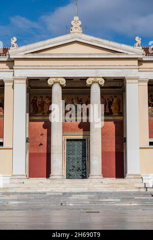 L'Università Nazionale e Kapodistriana di Atene è un'università pubblica ad Atene. Foto Stock