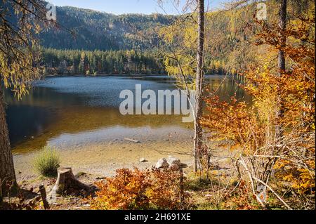 Paesaggio autunnale al Ödensee in Stiria Foto Stock