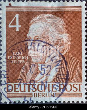 GERMANIA, Berlino - CIRCA 1952 un francobollo dalla Germania, Berlino che mostra uomini dalla storia di Berlino: Carl Friedrich Zelter Foto Stock