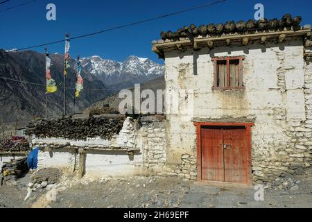 Thini villaggio in Mustang inferiore, Nepal Foto Stock