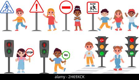 Bambini con semaforo e segnale di attenzione, norme di sicurezza stradale. Cartone animato scuola capretto che attraversa strada crosswalk. Set di vettori per l'educazione al marciapiede Illustrazione Vettoriale