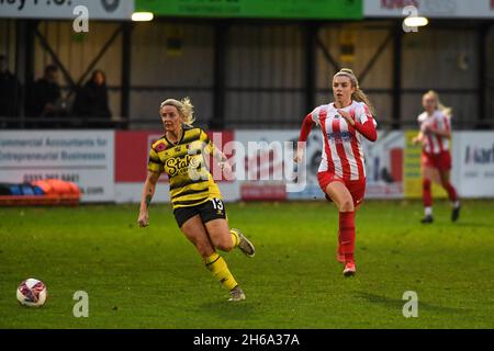 Londra, Regno Unito. 14 novembre 2021. Kings Langley, Inghilterra, Novembre Emma Beckett ( 13 Watford) controlla la palla durante la partita del campionato fa Womens tra Watford e Sunderland AFC all'Orbital Fasteners Stadium - Inghilterra. Credit: SPP Sport Press Photo. /Alamy Live News Foto Stock