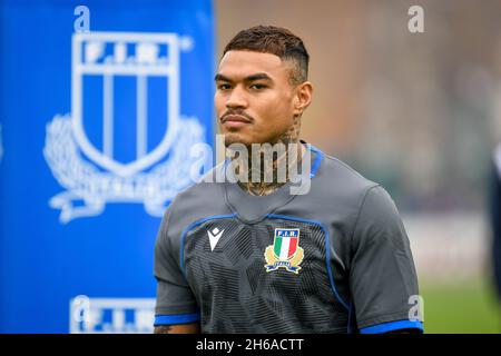 Treviso, Italia. 13 Nov 2021. Montanna Monty Ioane (Italia) ritratto durante Test Match 2021, Italia vs Argentina, Autumn Nations Cup rugby match a Treviso, Italia, Novembre 13 2021 Credit: Independent Photo Agency/Alamy Live News Foto Stock